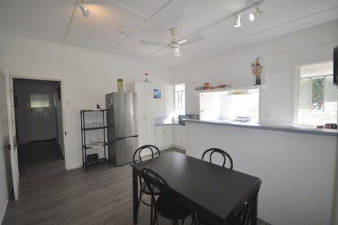 Beachside Beauty - Accommodation Main Beach 25