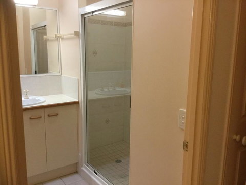 Private Canal Duplex With Pontoon - Oleander Drive, Bongaree - Accommodation Main Beach 5