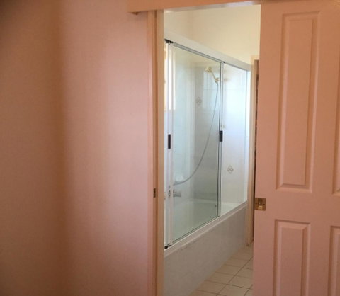 Private Canal Duplex With Pontoon - Oleander Drive, Bongaree - Accommodation Main Beach 16