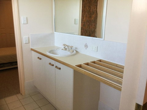 Private Canal Duplex With Pontoon - Oleander Drive, Bongaree - Accommodation Main Beach 18