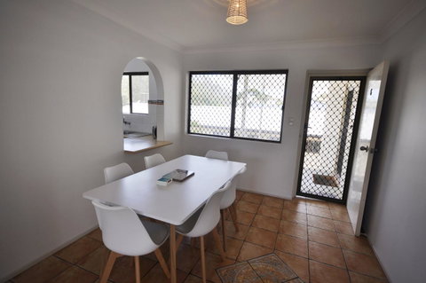 Bayviews At Bongaree - Accommodation Main Beach 9