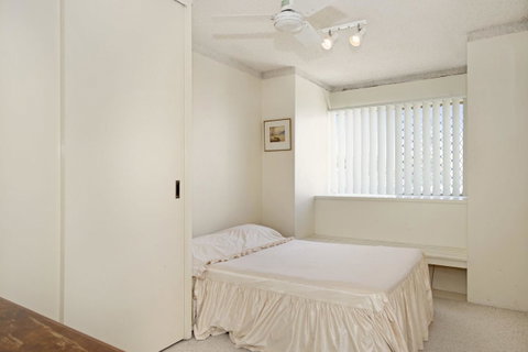 Everything You Need Including A Pool! Karoonda Sands Apartments - Accommodation Main Beach 17