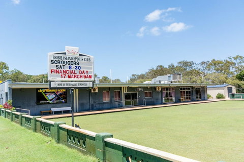 Everything You Need Including A Pool! Karoonda Sands Apartments - Accommodation Main Beach 16
