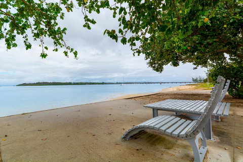 Everything You Need Including A Pool! Karoonda Sands Apartments - Accommodation Main Beach 5