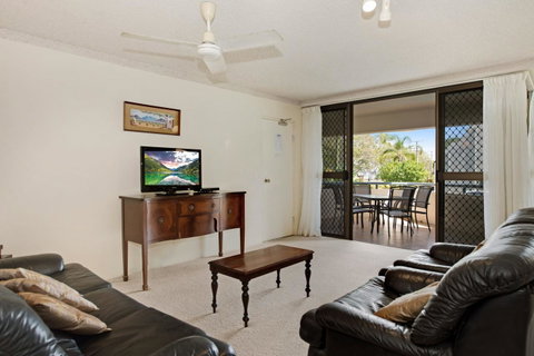 Everything You Need Including A Pool! Karoonda Sands Apartments - Accommodation Main Beach 14