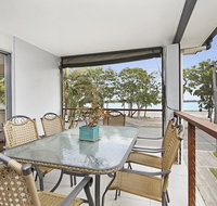 Fishing and Swimming at your doorstep - Sylvan Beach Esp Bellara - Accommodation Main Beach