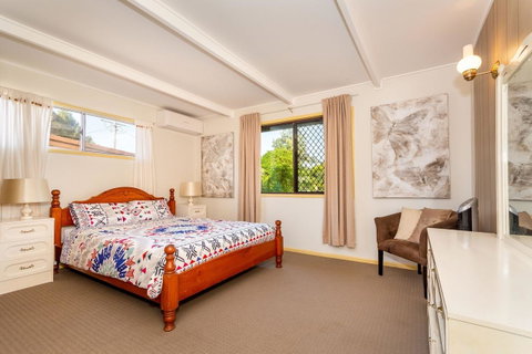 Pet Friendly Cottage In The Heart Of Bribie - Wirraway St, Bongaree - Accommodation Main Beach 6