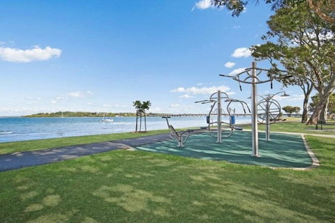 Pet Friendly Cottage In The Heart Of Bribie - Wirraway St, Bongaree - Accommodation Main Beach 16