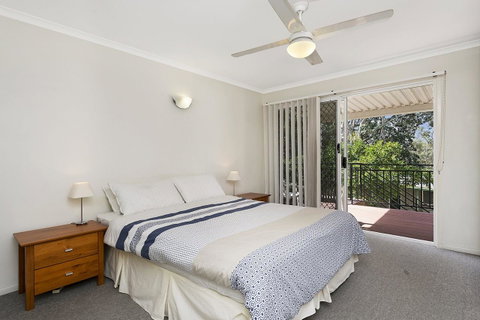 Waterfront Retreat With Room For A Boat - Welsby Pde, Bongaree - Accommodation Main Beach 14