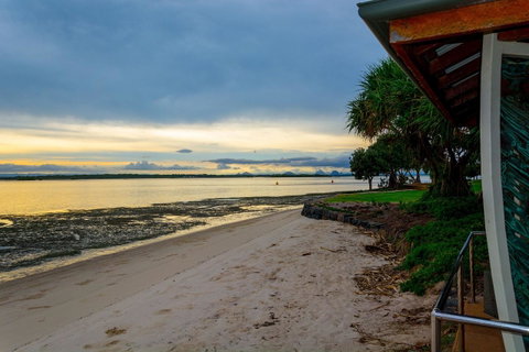 Spectacular Unit Overlooking Pumicestone Passage - Welsby Pde, Bongaree - Accommodation Main Beach 11