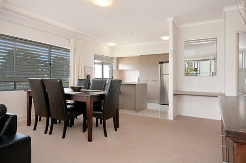 Spectacular Unit Overlooking Pumicestone Passage - Welsby Pde, Bongaree - Accommodation Main Beach 15