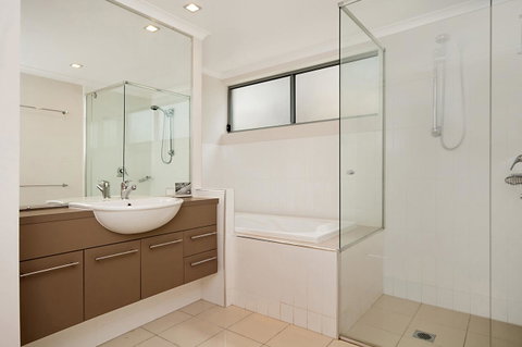 Spectacular Unit Overlooking Pumicestone Passage - Welsby Pde, Bongaree - Accommodation Main Beach 12