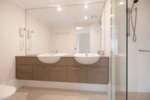 Spectacular Unit Overlooking Pumicestone Passage - Welsby Pde, Bongaree - Accommodation Main Beach 6