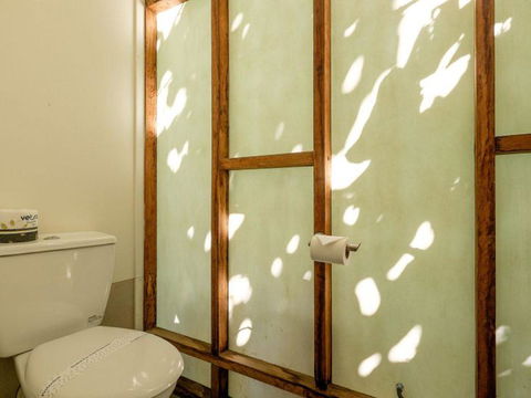 Eddies Place - Accommodation Main Beach 21