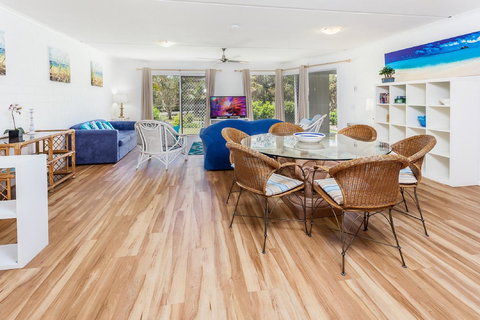 The Islander - Accommodation Main Beach 34