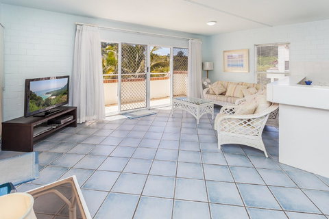 The Islander - Accommodation Main Beach 8