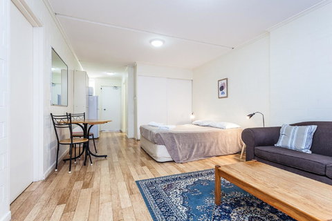 The Islander - Accommodation Main Beach 20