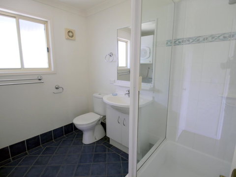 Blue House - Accommodation Main Beach 20