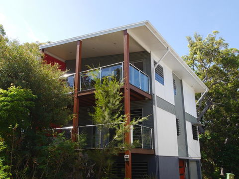 Allora 1 - Accommodation Main Beach 0