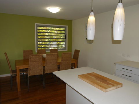 Allora 1 - Accommodation Main Beach 4
