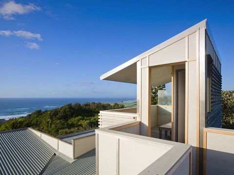 Aquila - Accommodation Main Beach 5