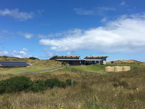 Turnstone Beach House - Accommodation Main Beach 10