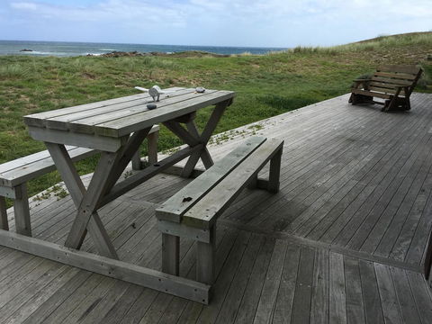 Turnstone Beach House - Accommodation Main Beach 1
