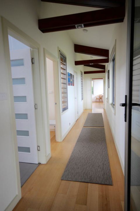 Turnstone Beach House - Accommodation Main Beach 9