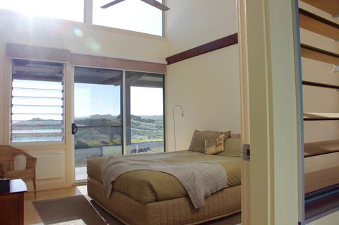Turnstone Beach House - Accommodation Main Beach 15