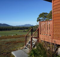 Yakkalla Holiday Cottage - Accommodation Main Beach