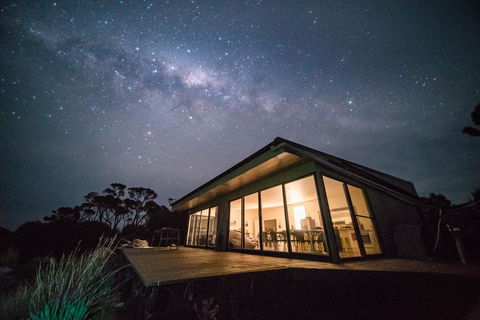 Sawyers Bay Shacks - Accommodation Main Beach 0