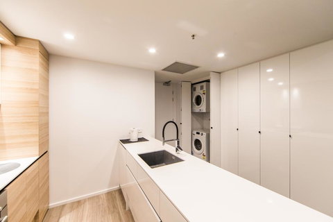 Highgate CBD Apartment - Accommodation Main Beach 4