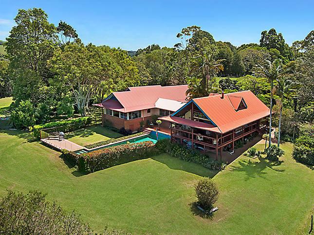 Tintenbar NSW Accommodation Main Beach