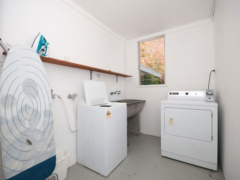 'Beachside' Shoal Bay, Unit 6 - Accommodation Main Beach 3