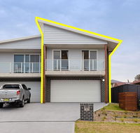 'Birubi Breezes' 2/7 Fitzroy St - Large Duplex with Air Conditioning WIFI  only 5 minute walk to the beach - Accommodation Main Beach