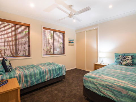 'Dutchies Vista' 1/45 Christmas Bush Ave - Ground Floor Duplex With Stunning Water Views - Accommodation Main Beach 1
