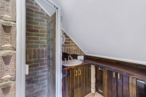 'Salt Wood' Cabin Style Retreat - Accommodation Main Beach 3