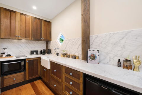 'The Coach House' At Lochiel - Accommodation Main Beach 2