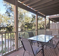 1 bedroom Executive Villa located within Cypress Lakes - Accommodation Main Beach
