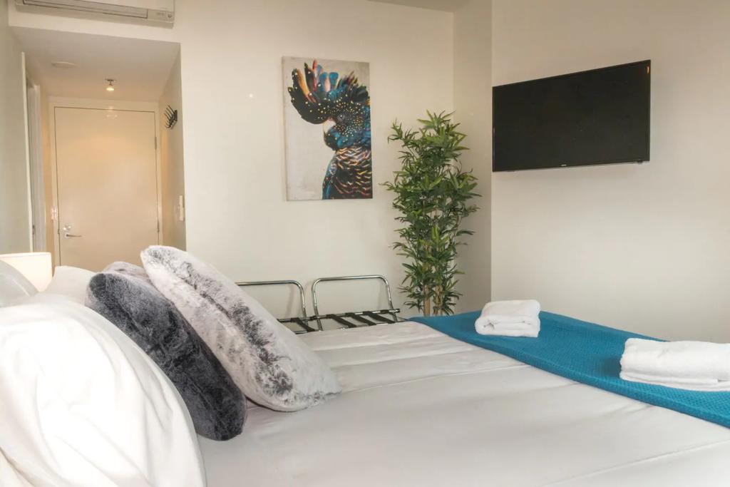 Brisbane QLD Accommodation Main Beach