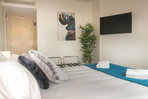 1 Bedroom Studio Apartment Near Eagle Street - Accommodation Main Beach 0