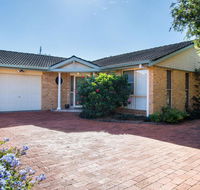 1/4 Huntly Close - Accommodation Main Beach
