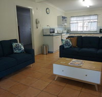 11 Bomburra Court - Rainbow Beach Comfortable Beach House Plenty of boat parking - Accommodation Main Beach