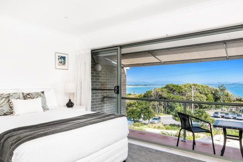 11 James Cook Apartment - Accommodation Main Beach 2