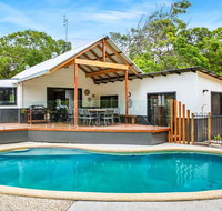 11 Naiad Court - Rainbow Shores Fantastic Family Retreat Swimming Pool 200m to beach Free Wi-Fi - Accommodation Main Beach