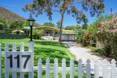 117 Fitzroy Street - Accommodation Main Beach 0