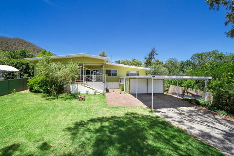 117 Fitzroy Street - Accommodation Main Beach 1