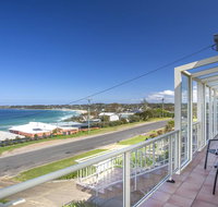 143 Mitchell Pde - Magnificent Outlook - Accommodation Main Beach