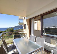 15 'Intrepid' 3 Intrepid Close - right on the beachfront - Accommodation Main Beach