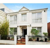 15 Charles Abbotsford Mansion - Accommodation Main Beach
